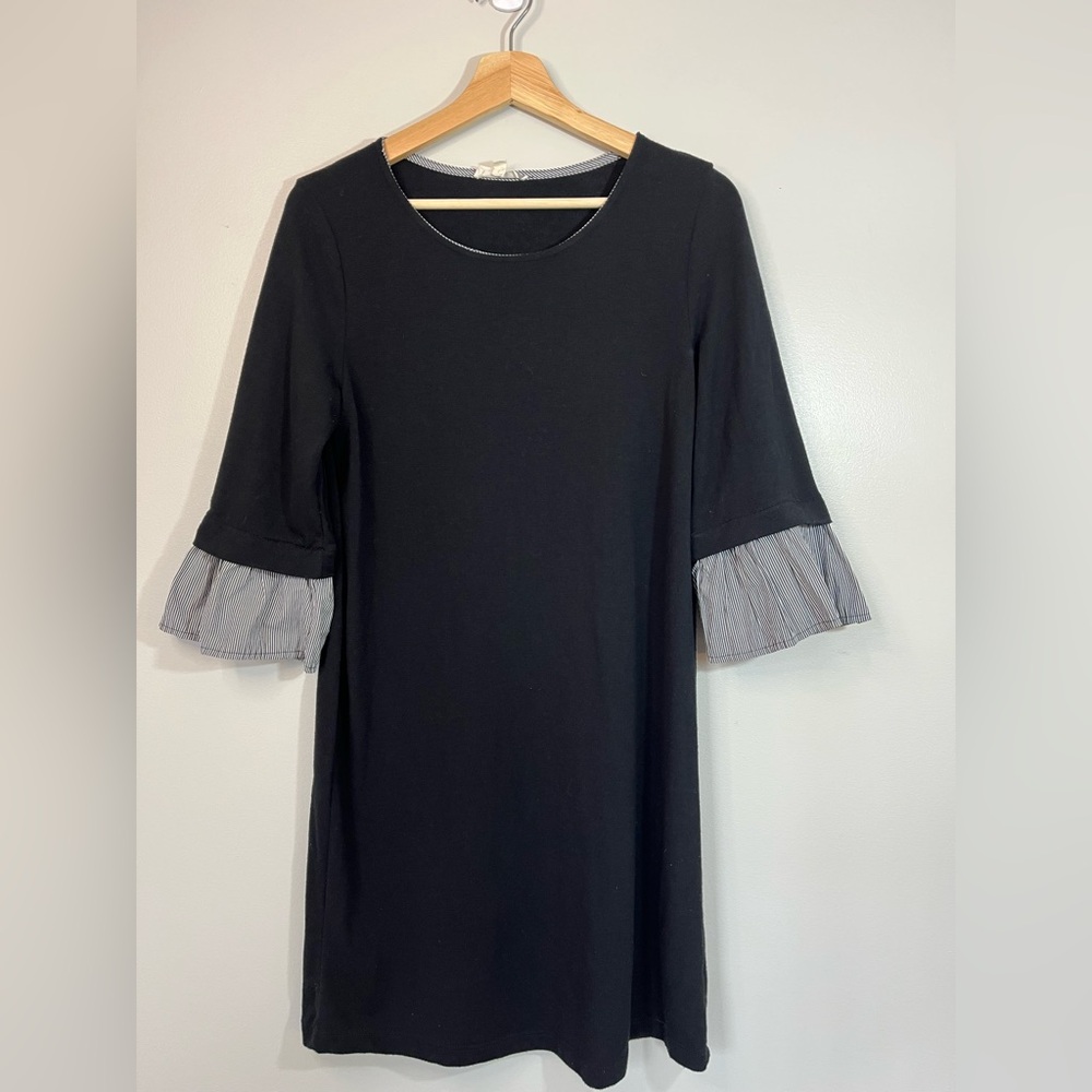 Pleione Black Knit Shift Dress with Ruffle Striped Cuffs Women’s Small